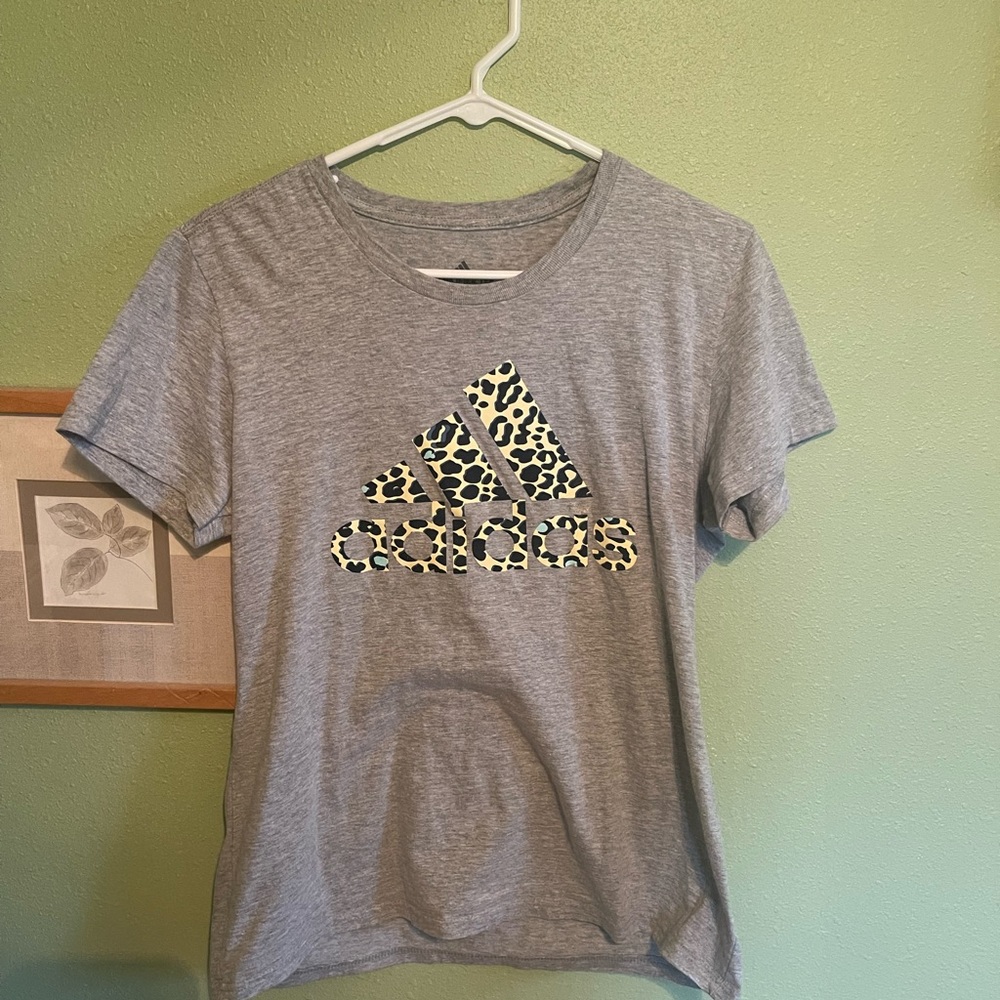 Adidas t-shirt